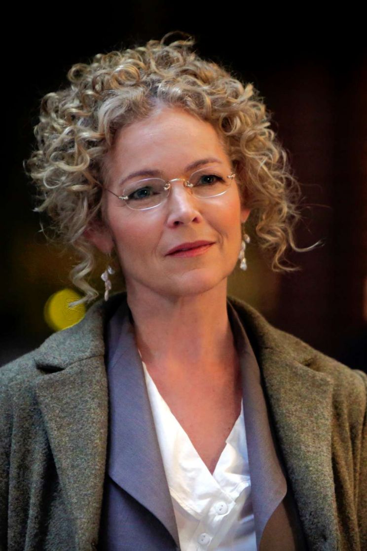 Amy Irving