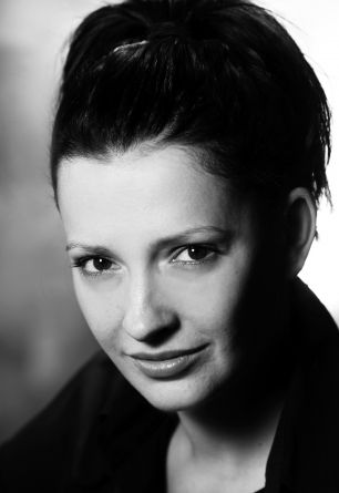 Amy Rhodes