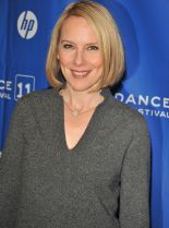 Amy Ryan photo