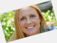 Amy Steel photo