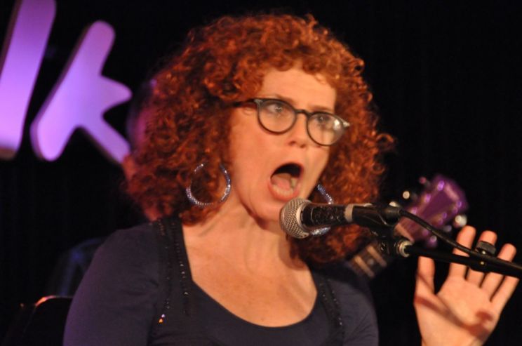 Amy Stiller