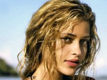 Ana Beatriz Barros