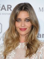 Ana Beatriz Barros