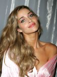 Ana Beatriz Barros