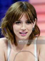 Ana de Armas #18868 picture (Portrait Medium)