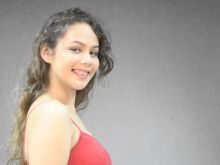 Ana Dela Cruz