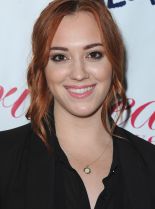 Andrea Bowen