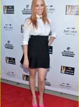Andrea Bowen photo