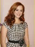 Andrea Bowen