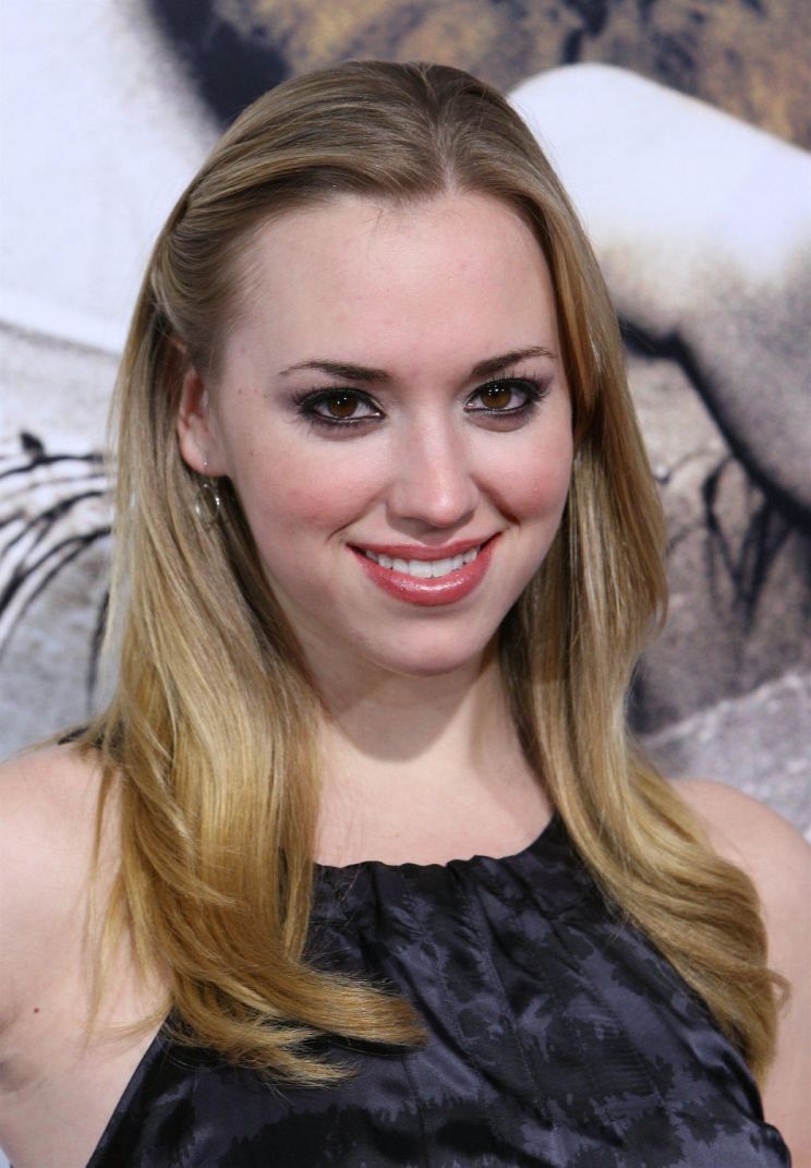 Andrea Bowen