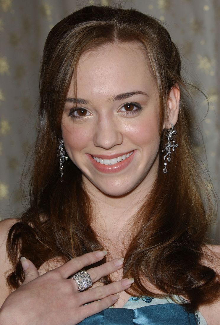 Andrea Bowen