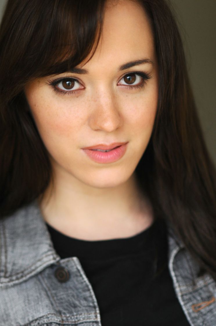 Andrea Bowen