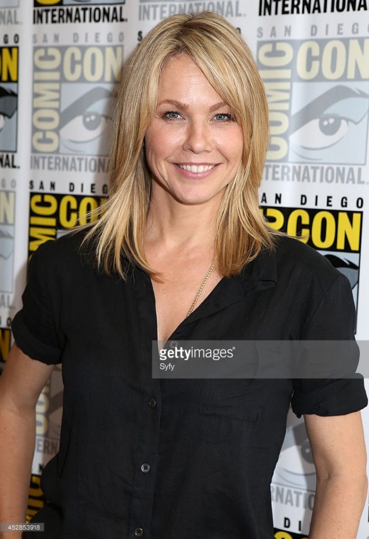 Andrea Roth