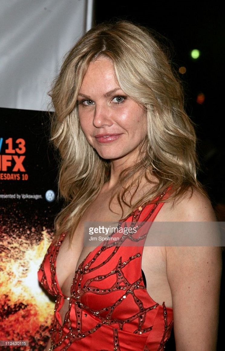 Andrea Roth