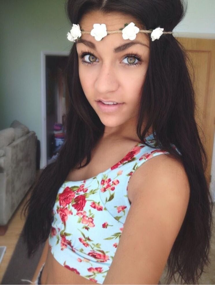 Andrea Russett