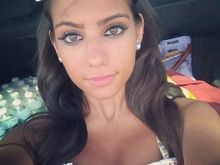 Andrea Sixtos