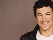 Andrew Keegan