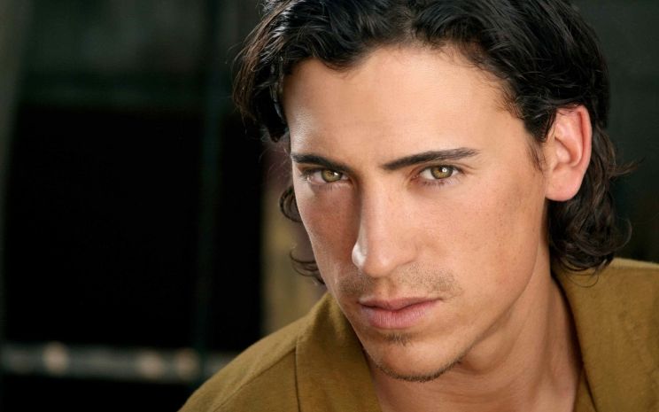 Andrew Keegan