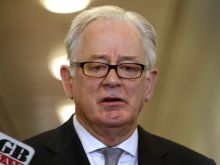 Andrew Robb