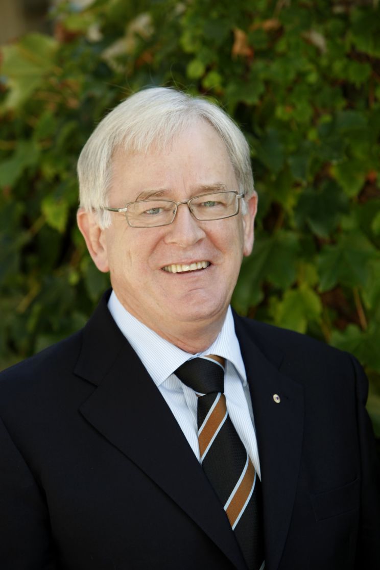 Andrew Robb