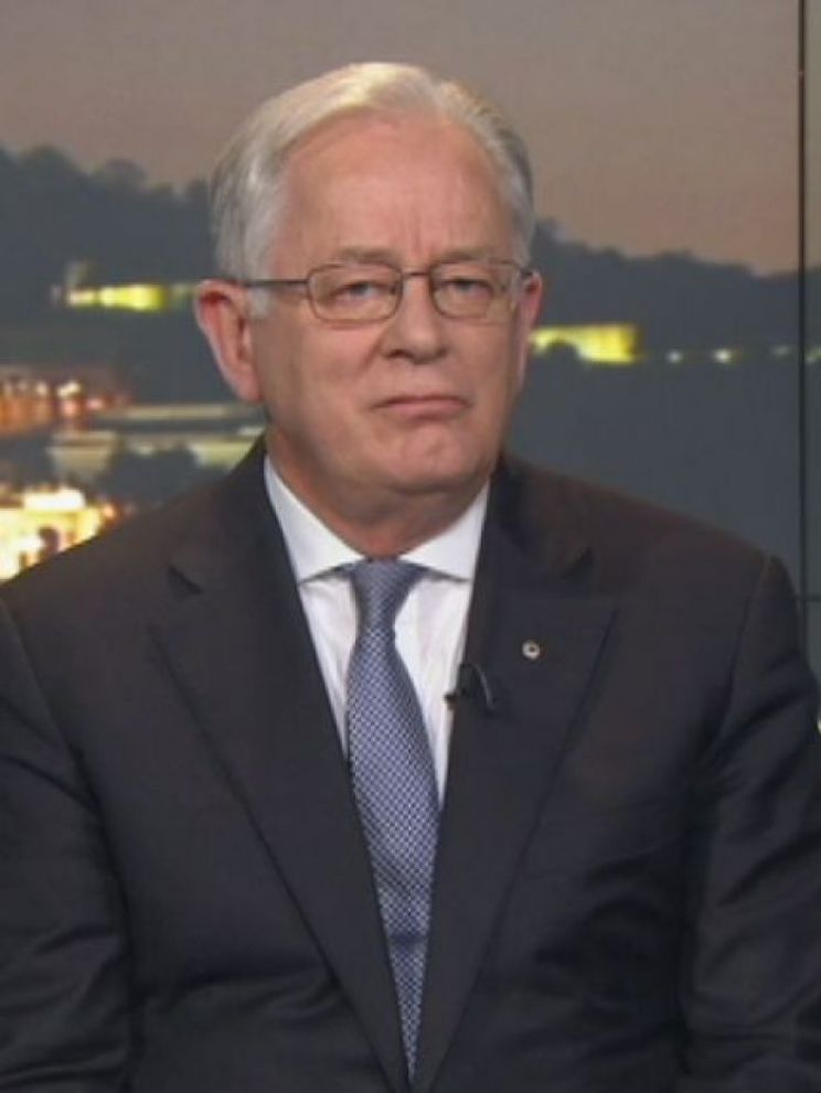 Andrew Robb