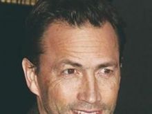 Andrew Shue photo