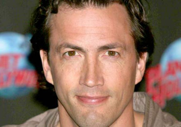 Andrew Shue