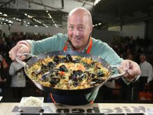 Andrew Zimmern