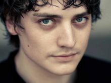 Aneurin Barnard