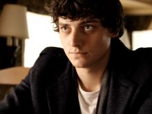 Aneurin Barnard