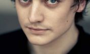 Aneurin Barnard