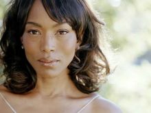 Angela Bassett