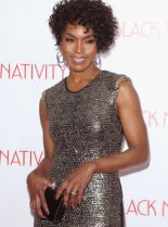 Angela Bassett photo