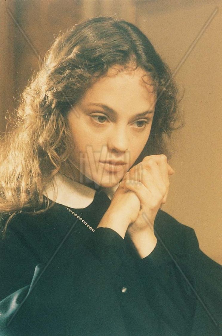 Angela Bettis