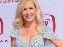 Angela Kinsey