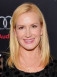 Angela Kinsey