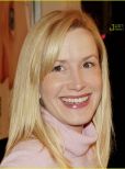 Angela Kinsey