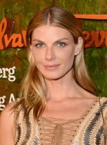 Angela Lindvall