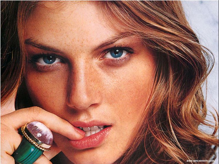 Angela Lindvall