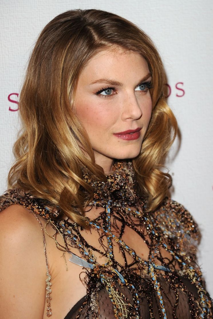 Angela Lindvall