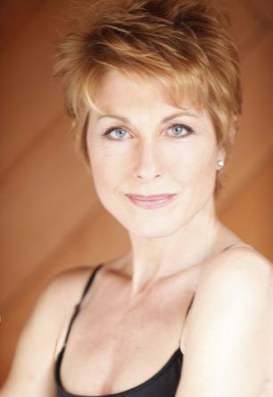 Angela Nicholas's Biography - Wall Of Celebrities