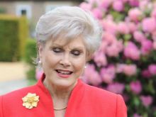 Angela Rippon