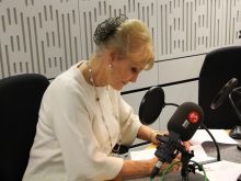 Angela Rippon