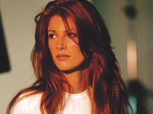 Angie Everhart