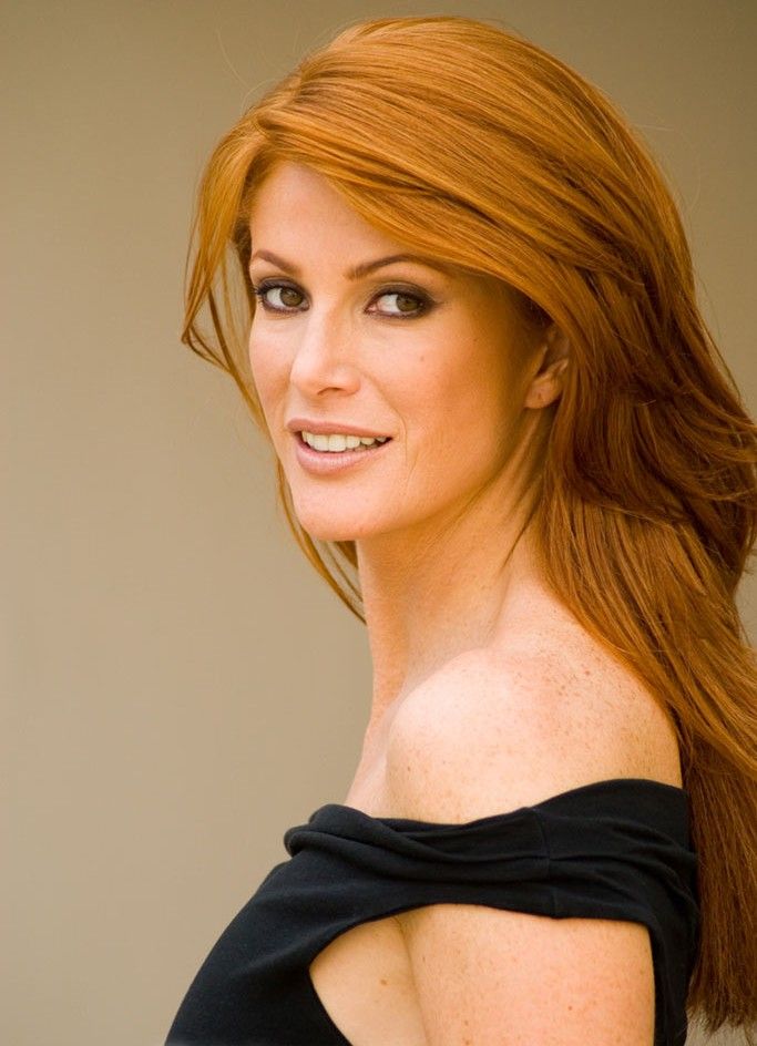 Pictures Of Angie Everhart