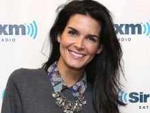 Angie Harmon