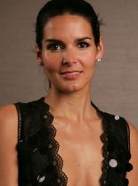 Angie Harmon