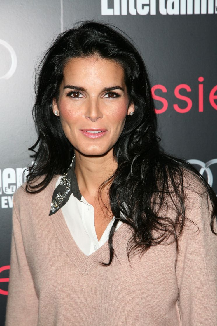 Angie Harmon