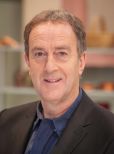 Angus Deayton