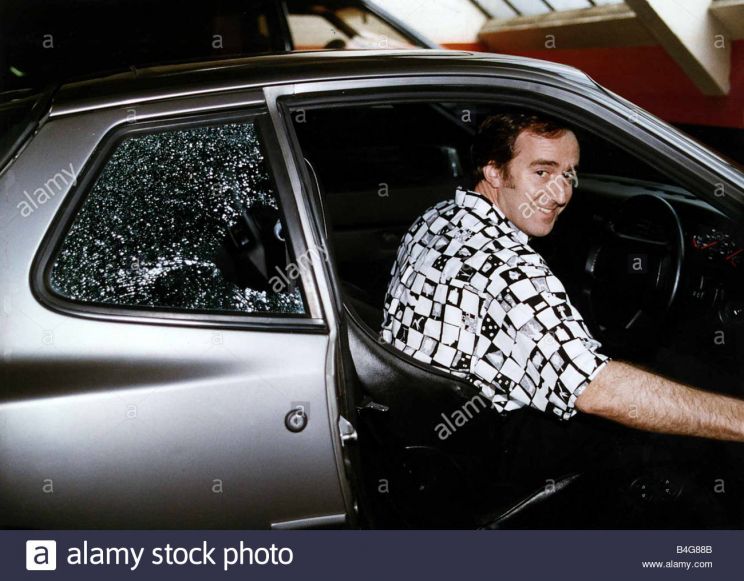 Angus Deayton